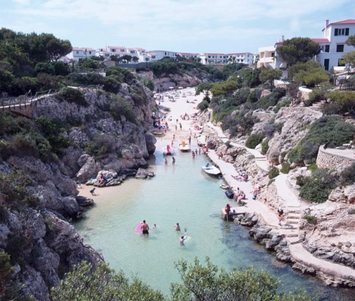 Globales Almirante Farragut Hotel Cala'N Blanes  Exterior photo